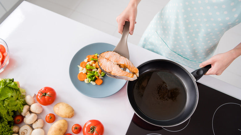 How to Cook Frozen Fish Cakes Korean Style: A Delightful Journey from Your Freezer to Your Plate
