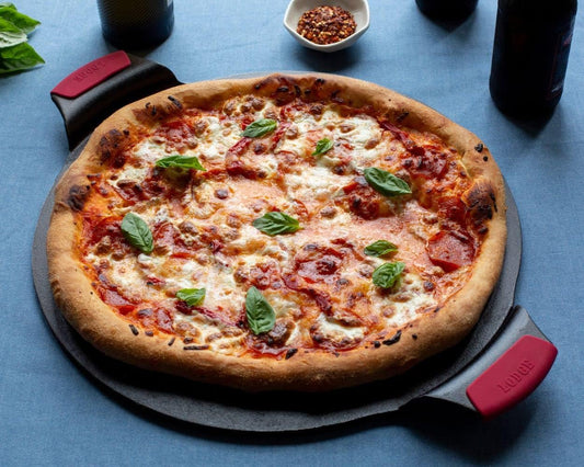 Lodge Cast Iron Pizza Pan, 15 Inch