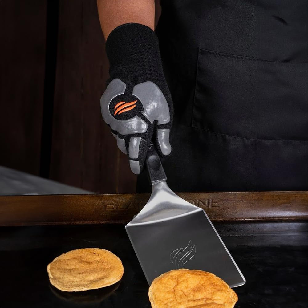 Blackstone 22 Inch Griddle - Portable Blackstone Omnivore Grill with Flexfold Legs, Includes Accessories, Seasoning, and Griddle Gloves