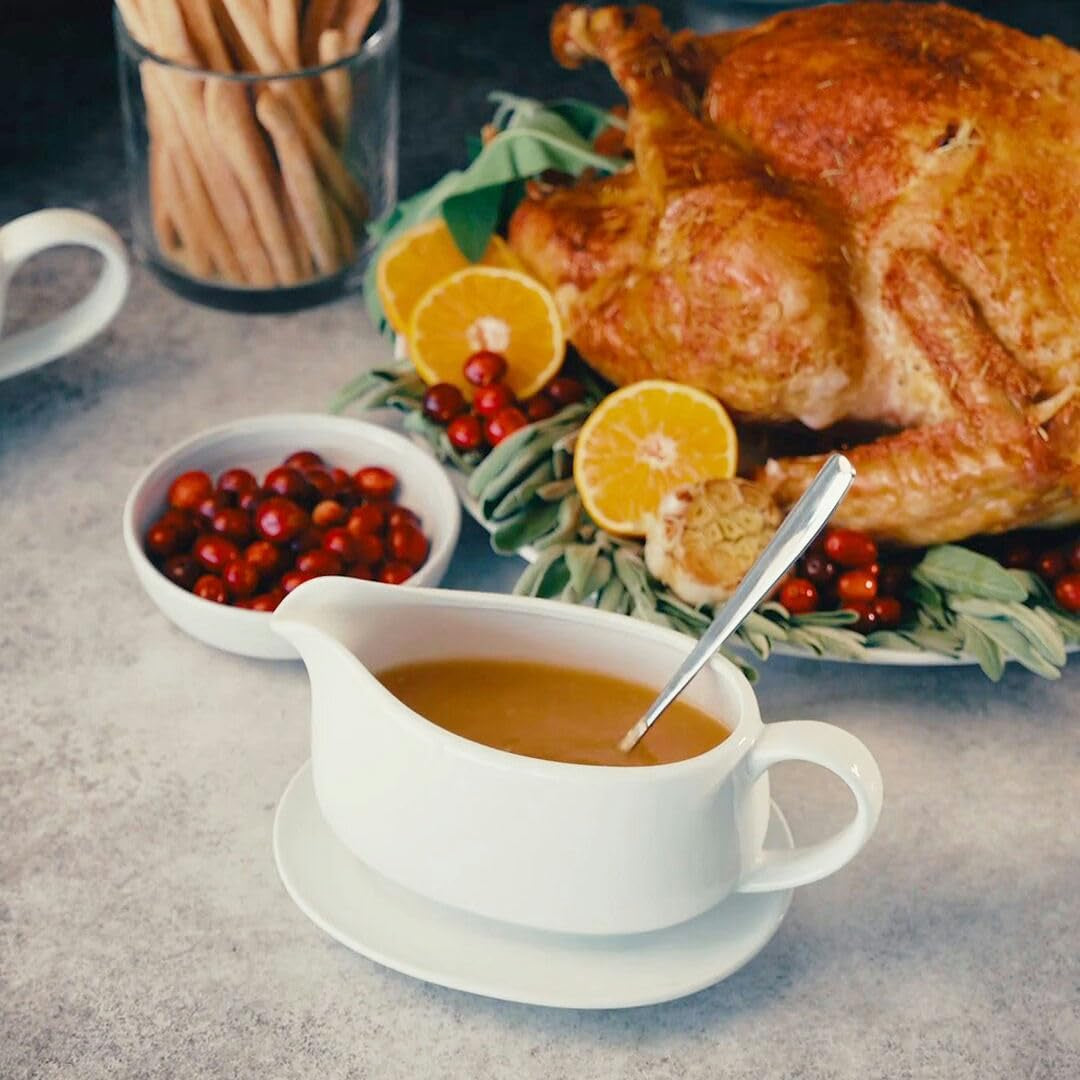 Kook Gravy Boat & Saucer, Ceramic Serving Dish, Dispenser with Tray for Sauces, Dressings and Creamer, Large Handle, Microwave and Dishwasher Safe, White 23.8 Oz (Gravy Boat with Spoon)