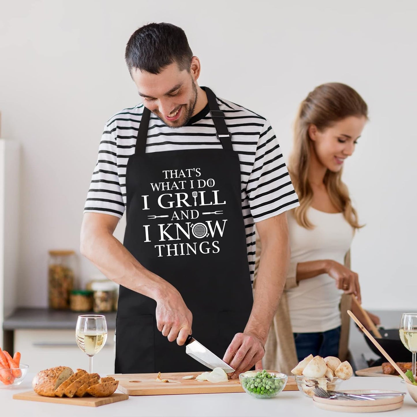 Funny Grilling Aprons for Men - BBQ Cooking Apron with 2 Pockets, Adjustable Neck Strap and 40" Long Ties - That'S What I Do I Grill and I Know Things
