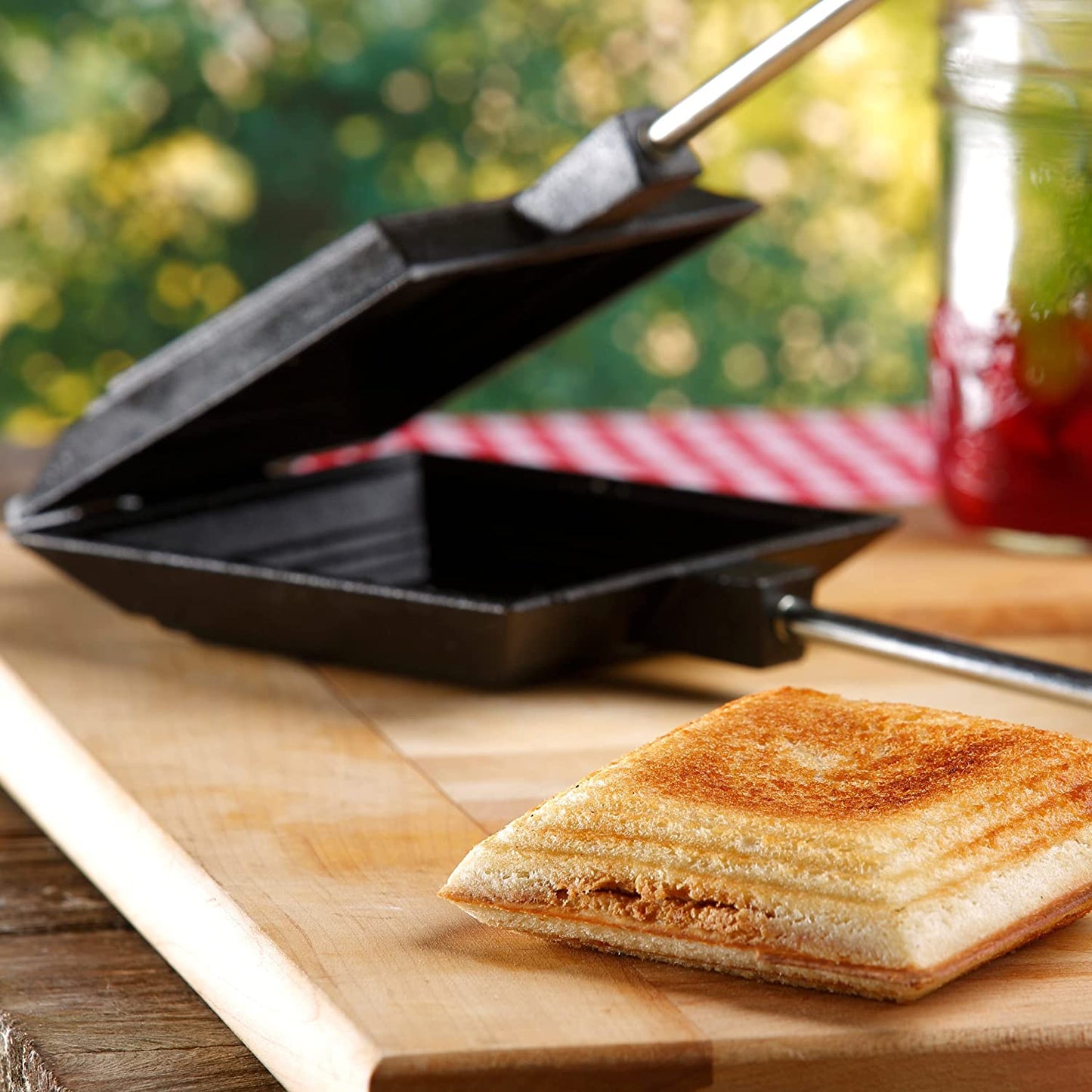 Coghlan'S Cast Iron Cooker - Pre-Seasoned Pie Iron Sandwich Maker with Heat-Resistant, Removable Handles, Easy-To-Clean for Toasted Pies, Grilled Sandwiches, and Meats, for Campfire Cooking