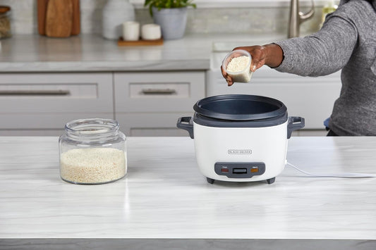 BLACK+DECKER 16-Cup Rice Cooker, 8-Cup Uncooked Rice, Steaming Basket, Removable Non-Stick Bowl, One Touch, Keep Warm