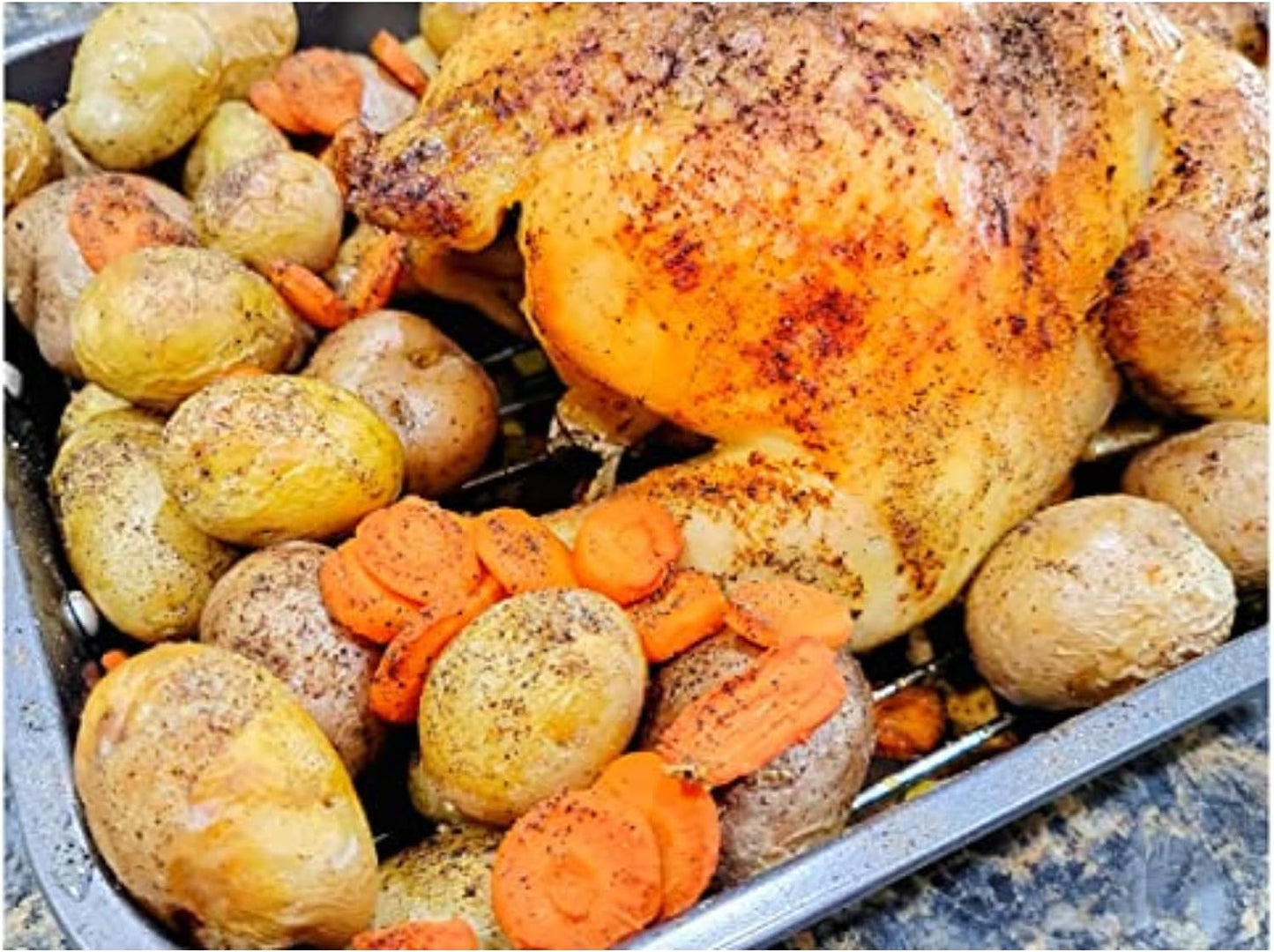 Deluxe Non Stick Roaster Pan/Turkey Roasting Pan with Rack and Handles, Excellent Broiler Pan for Turkeys, Hams and Chickens 14.5" X 11.5", Black
