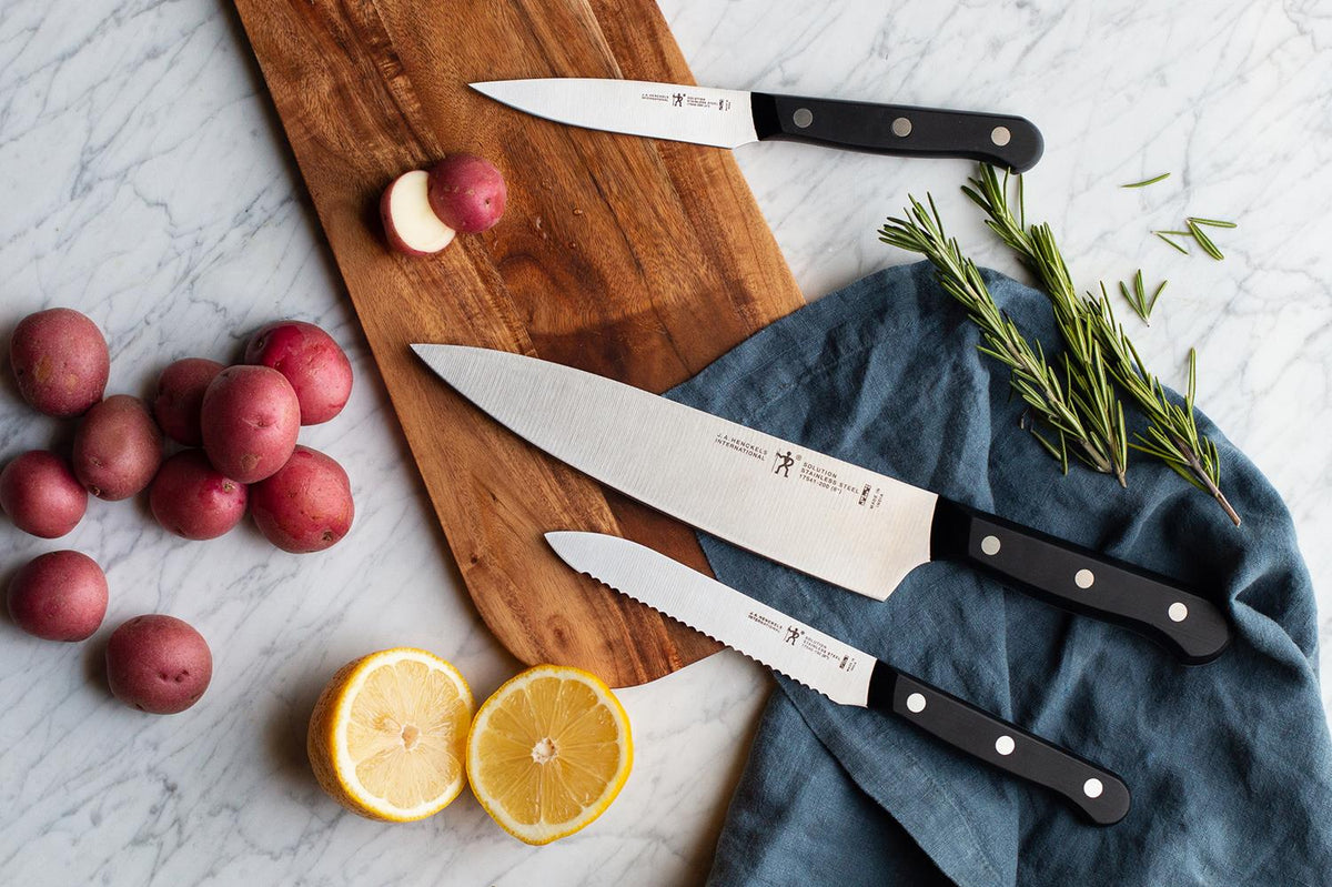 What Do You Call a Knife Used to Slash Bread Dough? It's Here - Unmiss ...