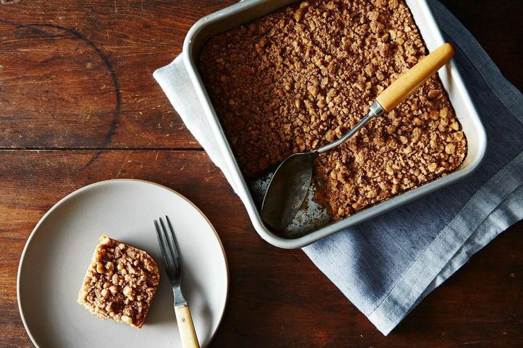 How to Remove Rust from a Metal Baking Pan - Barbecue Enthusiast's Guide