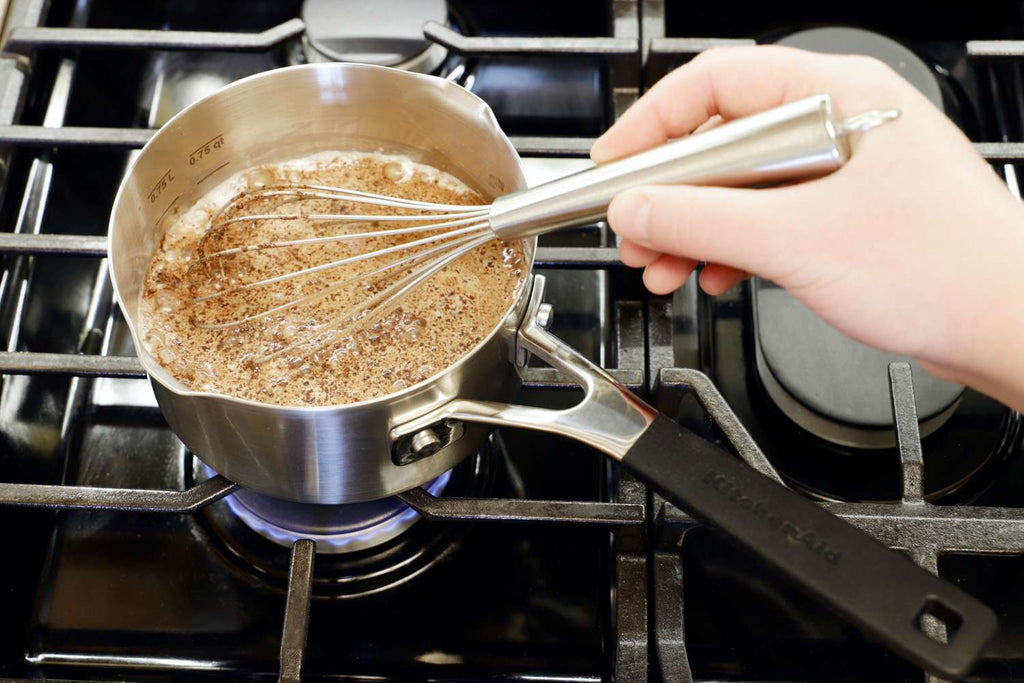 How to Make Perfectly Creamy Porridge in a Saucepan