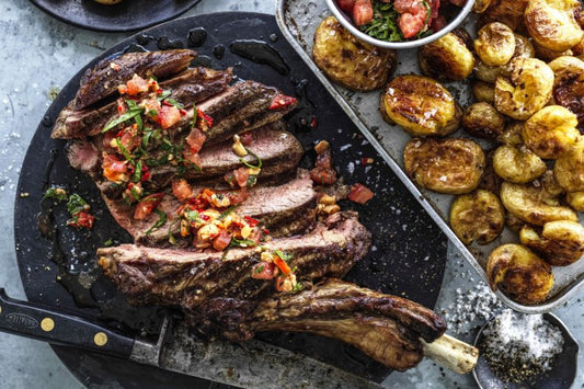 Delicious Recipe for Beef Tenderloin Steaks with Mushrooms and Red Wine Vinaigrette