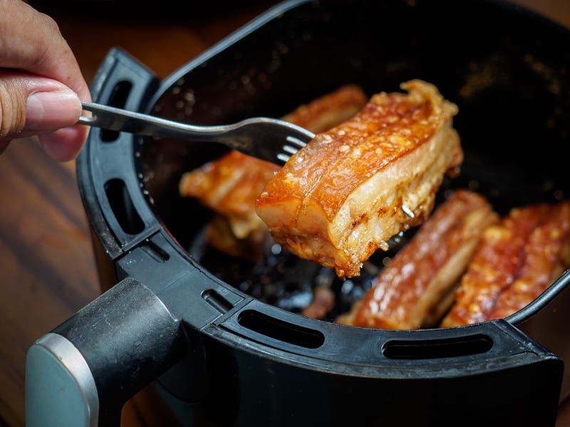 How Long to Cook Raw Meatballs in Air Fryer: Perfect Timing Tips