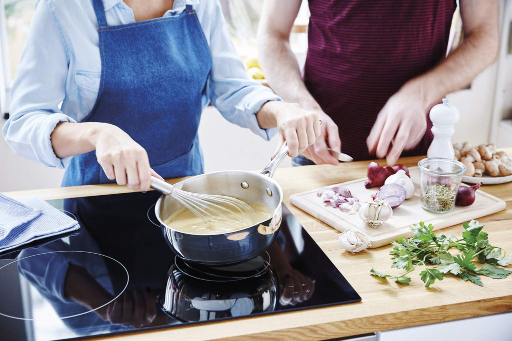 Learn How to Clean Burnt Jam from Saucepan Quickly and Easily