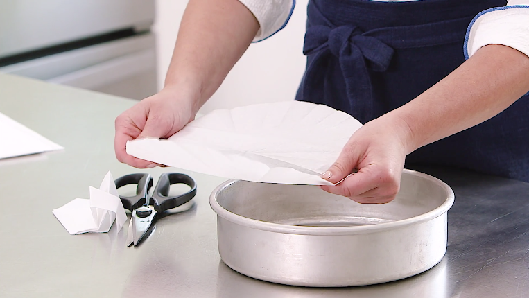 How to Use a Silicone Baking Pan for Perfect Barbecue Desserts