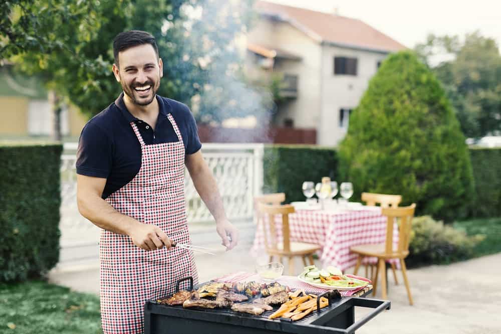 Funny Apron Quotes and Sayings to Spice Up Your BBQ