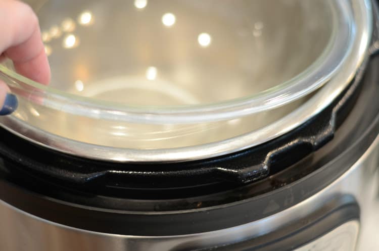 How to Make a Makeshift Double Boiler for the Perfect Barbecue