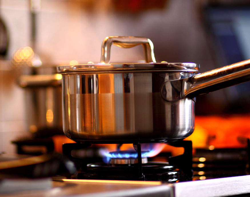 How to Clean a Blackened Saucepan for Barbecue Enthusiasts