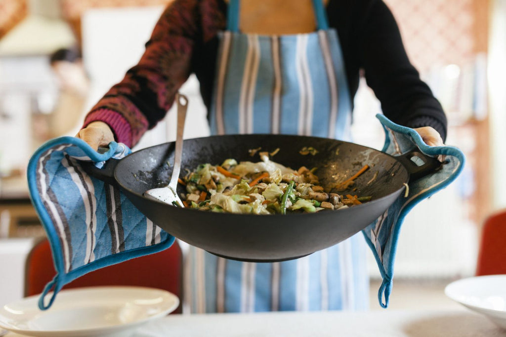 How to Take Care of a Carbon Steel Wok: Expert Barbecue Tips