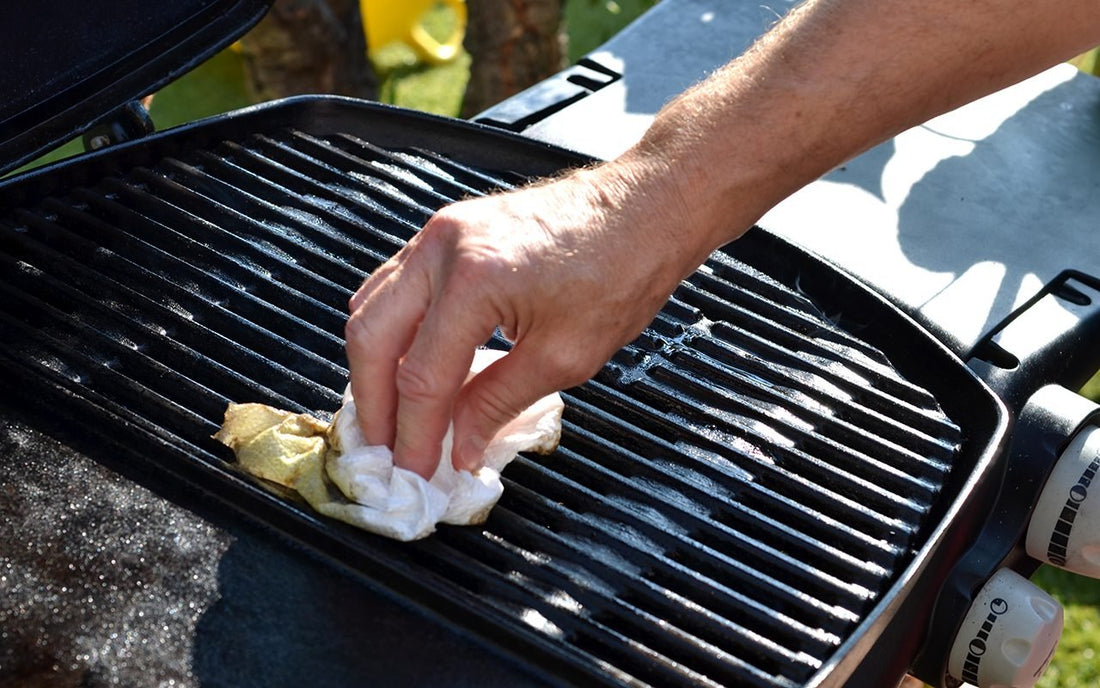 Cleaning Grill Grates with Vinegar: A BBQ Enthusiast's Guide