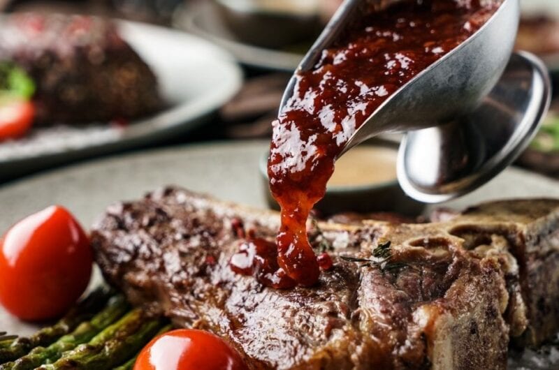 Spice Up Your Dinner with Lamb and Fresh Salad Delight
