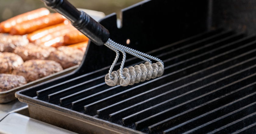 Best Oil to Season Grill Grates: Enhance Your BBQ Experience