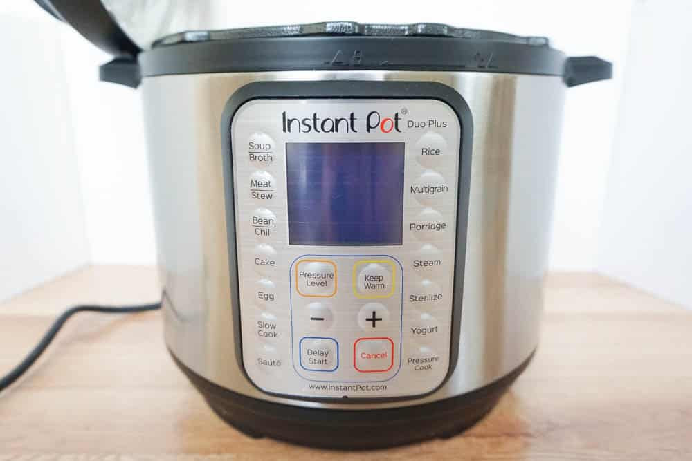 How Long to Cook Beef in a Pressure Cooker: Tips for Barbecue Enthusiasts