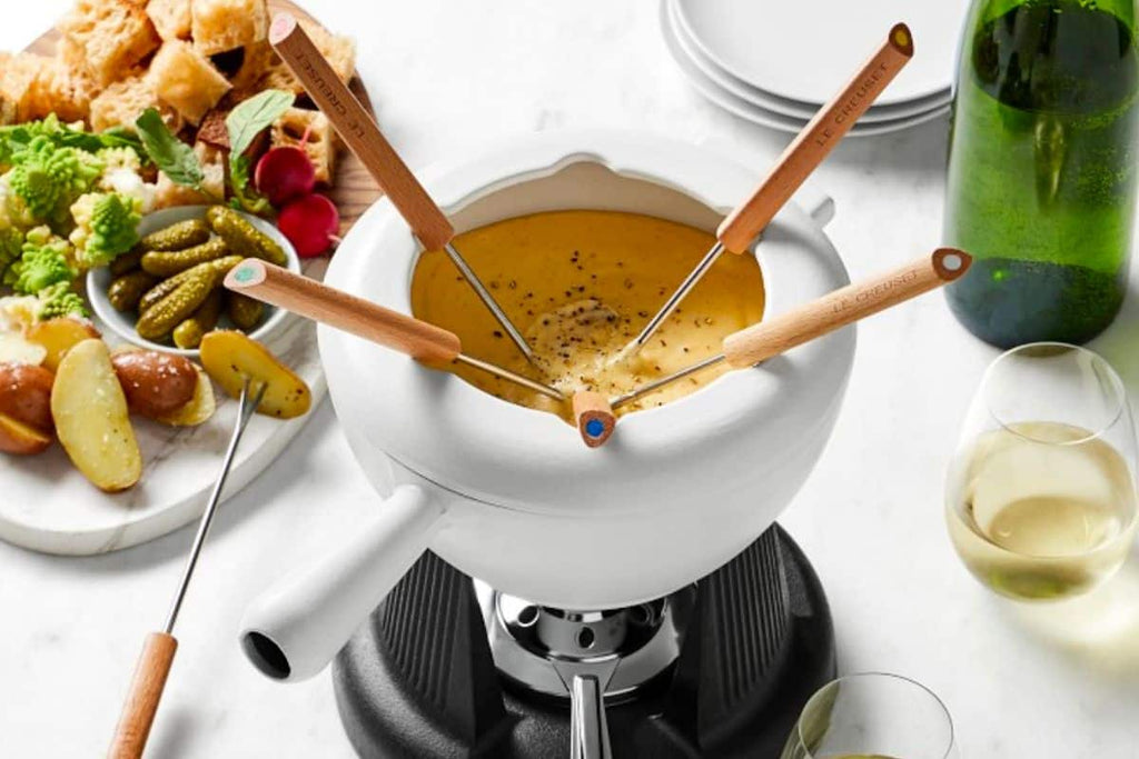 Choosing the Right Size Fondue Pot for Your Barbecue Nights