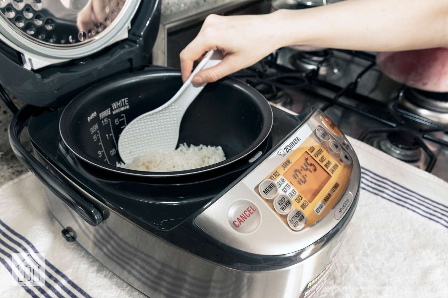 Perfectly Cooked Brown Rice with Your Zojirushi Rice Cooker: An In-Dep ...