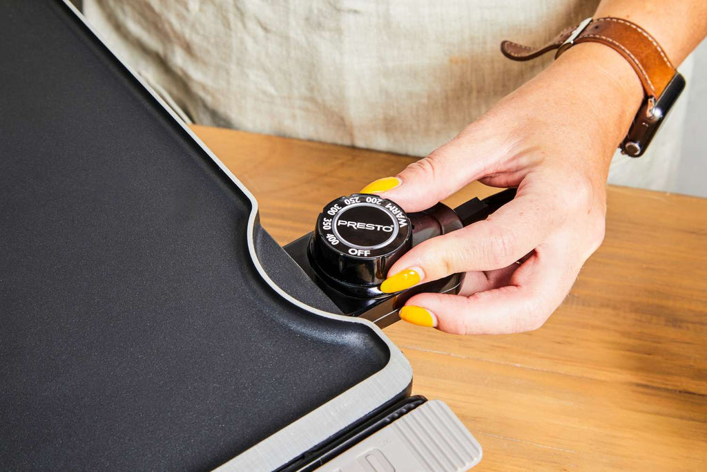 Master the Art of Cleaning an Electric Griddle for Barbecue Enthusiasts