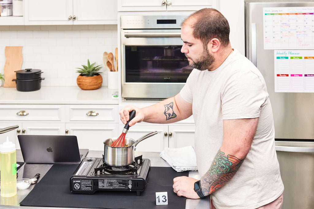 How to Remove Scrambled Egg from Saucepan Efficiently