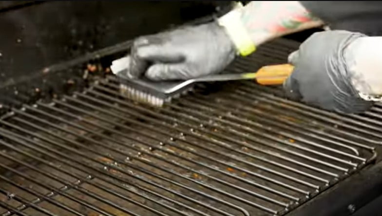 Cleaning Stainless Steel Grill Grates: Master the Art of BBQ