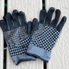 How Long Do Grill Gloves Typically Last Before Needing to be Replaced?