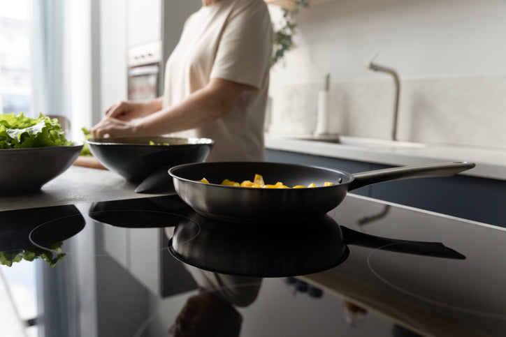 Cast Iron vs Glass Cookware on Induction: Which is Best?
