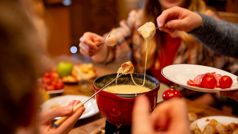 How Long to Cook Shrimp in a Fondue Pot: A Barbecue Enthusiast Guide