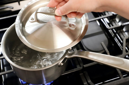 How Do You Make Poached Eggs in a Saucepan? Tips and Tricks