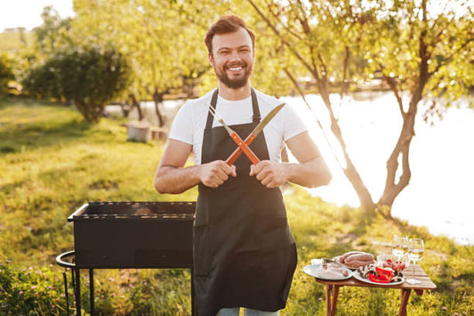 How to make a waterproof apron at home for barbecue enthusiasts