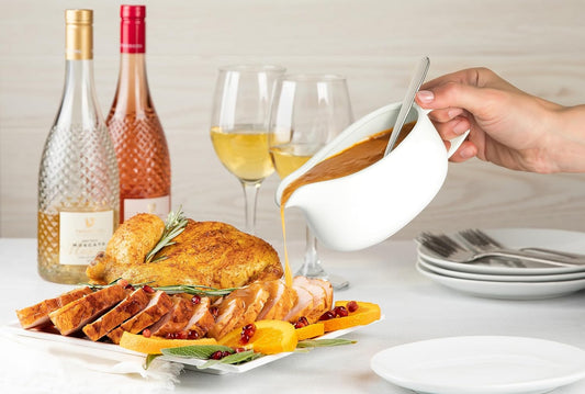 Kook Gravy Boat & Saucer, Ceramic Serving Dish, Dispenser with Tray for Sauces, Dressings and Creamer, Large Handle, Microwave and Dishwasher Safe, White 23.8 Oz (Gravy Boat with Spoon)
