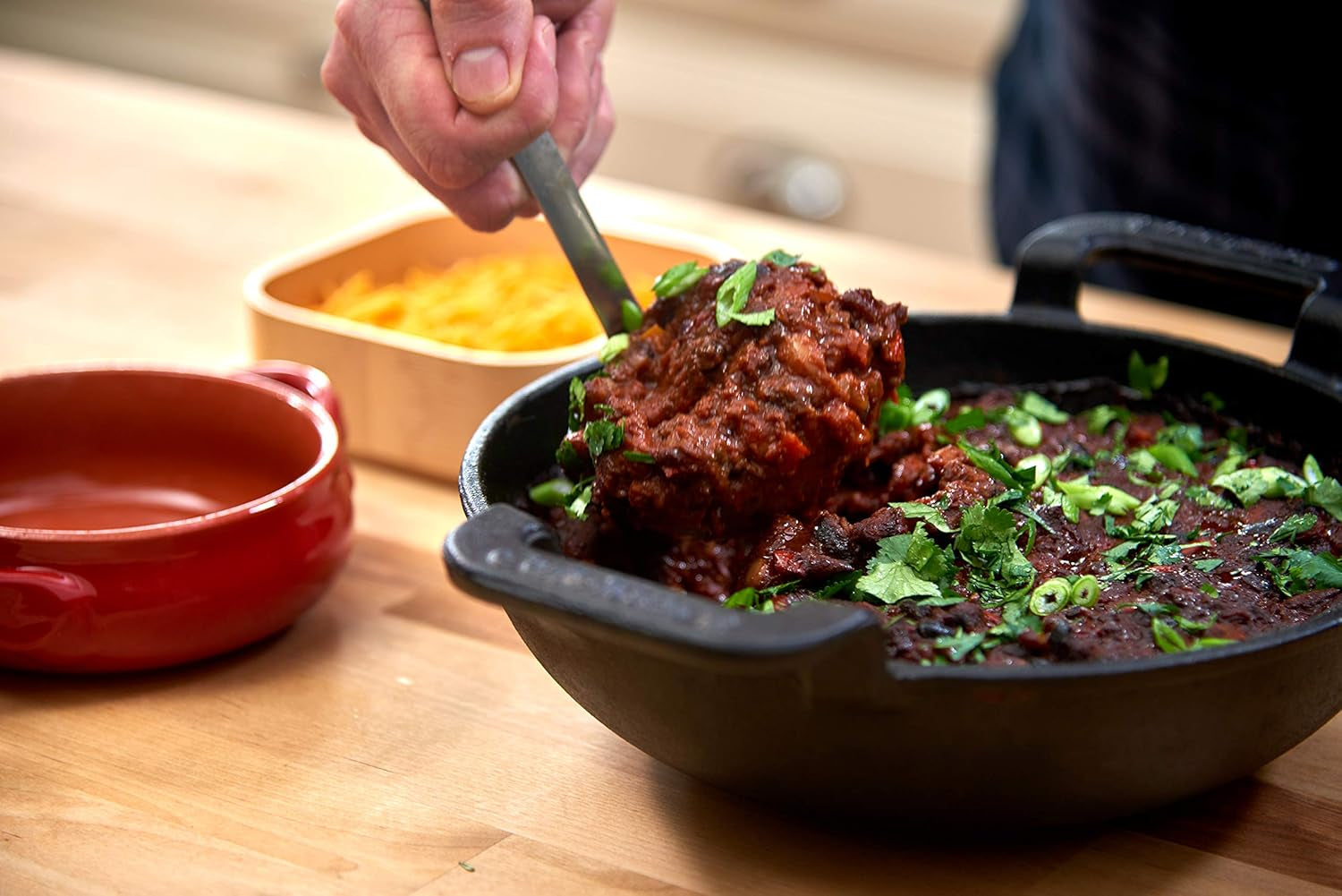 Cuisinart CCW-800, Pre-Seasoned Cast Iron Grilling Wok, 10"