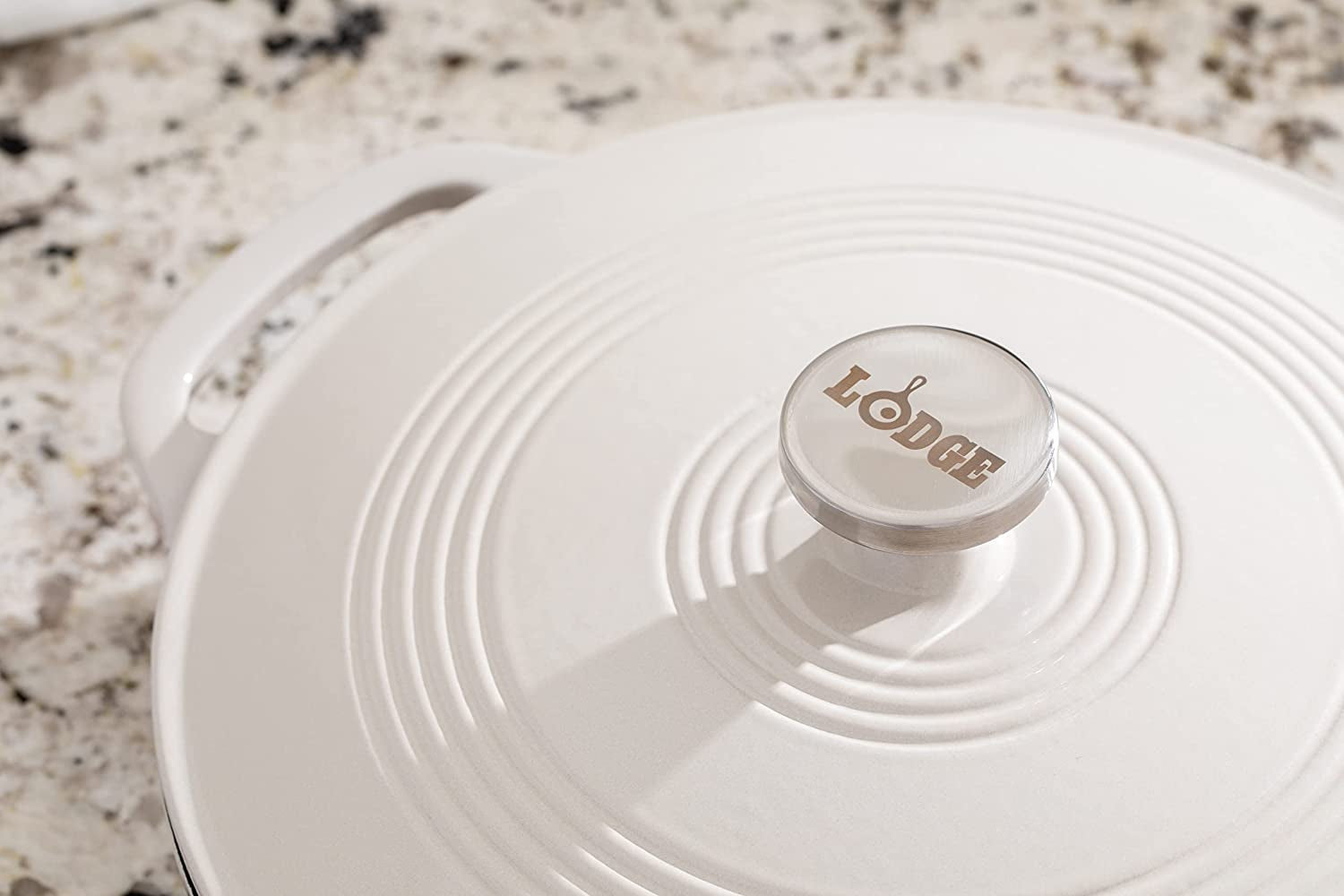 Lodge 3.6 Quart Enameled Cast Iron Oval Casserole with Lid– Dual Handles – Oven Safe up to 500° F or on Stovetop - Use to Marinate, Cook, Bake, Refrigerate and Serve – Oyster White
