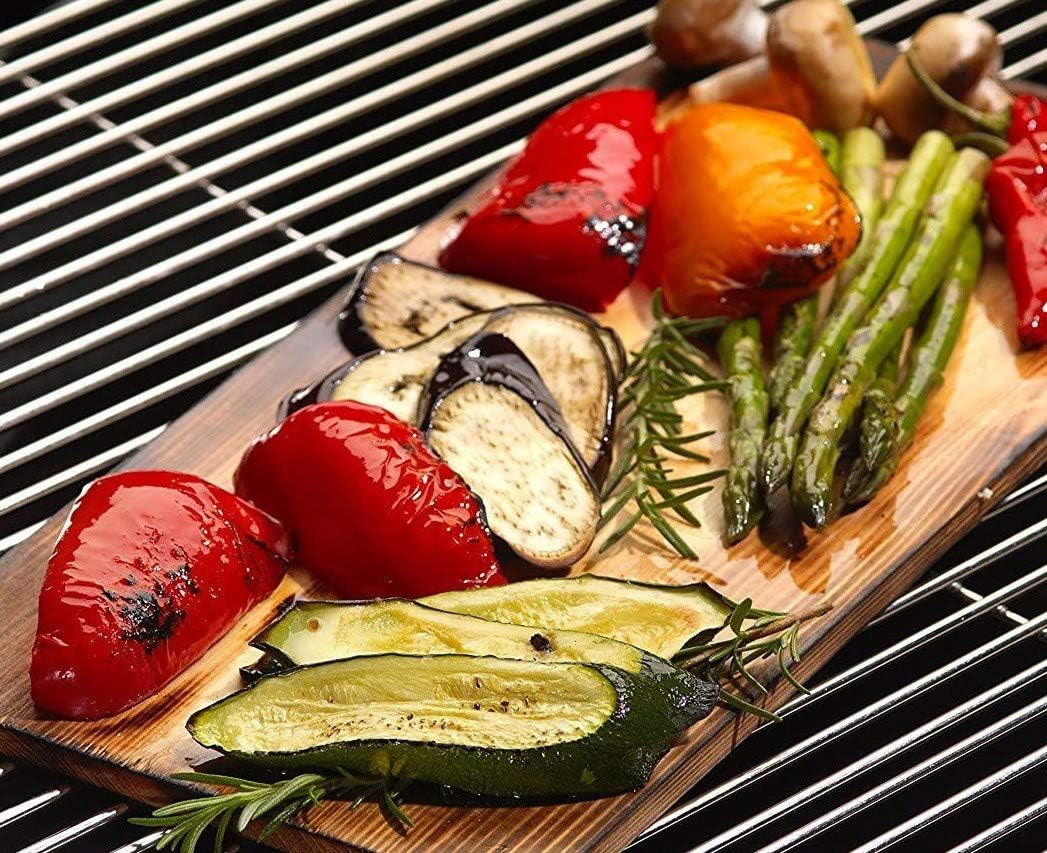 Truefire Cedar Grilling Planks 7.25 X 16 (24-Pack) - Premium Sized Plank, Western Red Cedar, Made in Canada