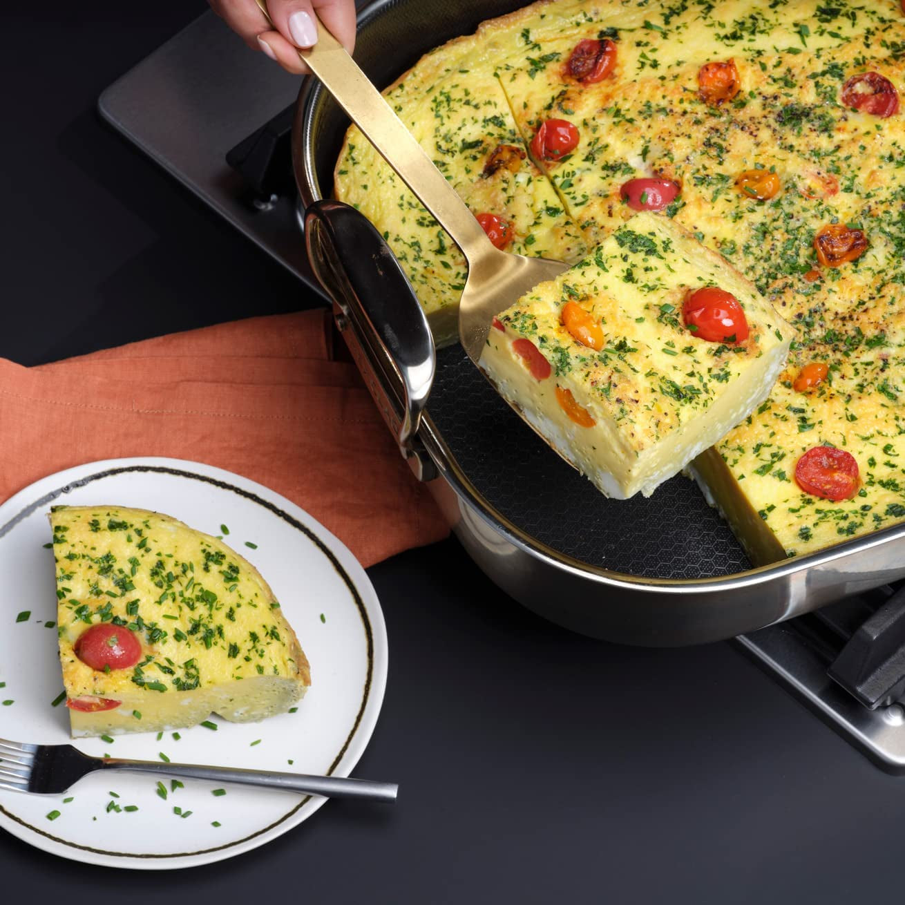 Hybrid Nonstick Roasting Pan with Rack, Dishwasher and Oven Friendly, Compatible with All Cooktops