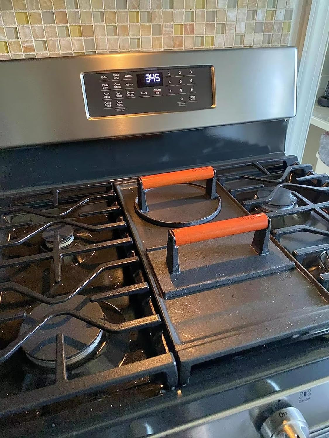 Burger Press 7.08" round & 8.3‘’X4.3”Rectangle Heavy-Duty Cast Iron Smash Meat Steak with Wood Handle for Blackstone Camp Chef Pitboss Weber Treager Griddle Grills (Round & Rectangle)