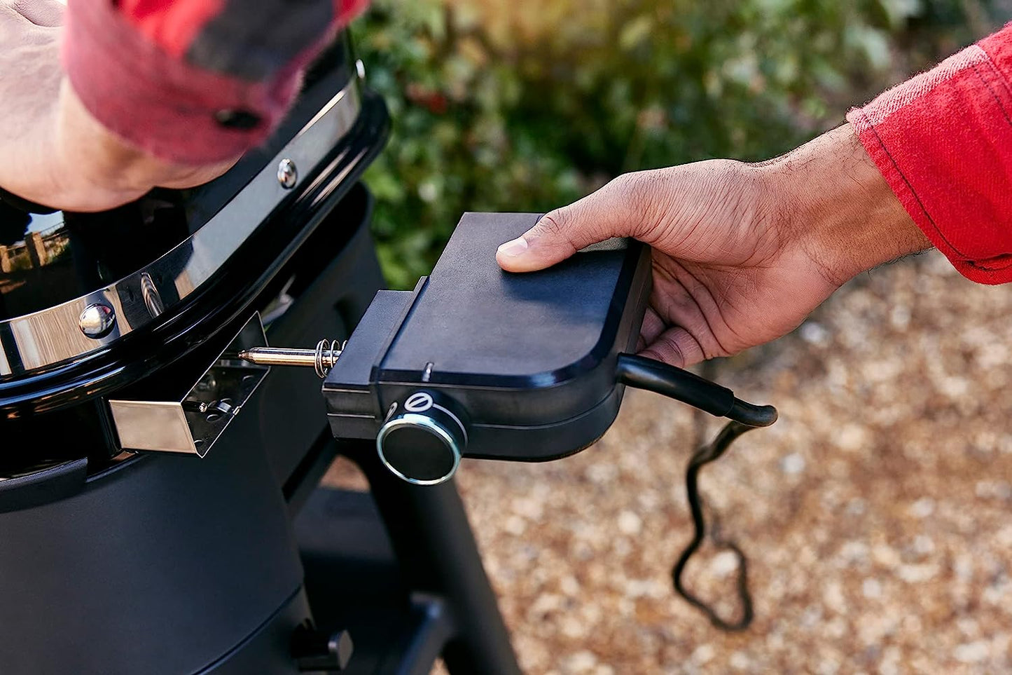 Lumin Compact Outdoor Electric Barbecue Grill, Black - Great Small Spaces Such as Patios, Balconies, and Decks, Portable and Convenient