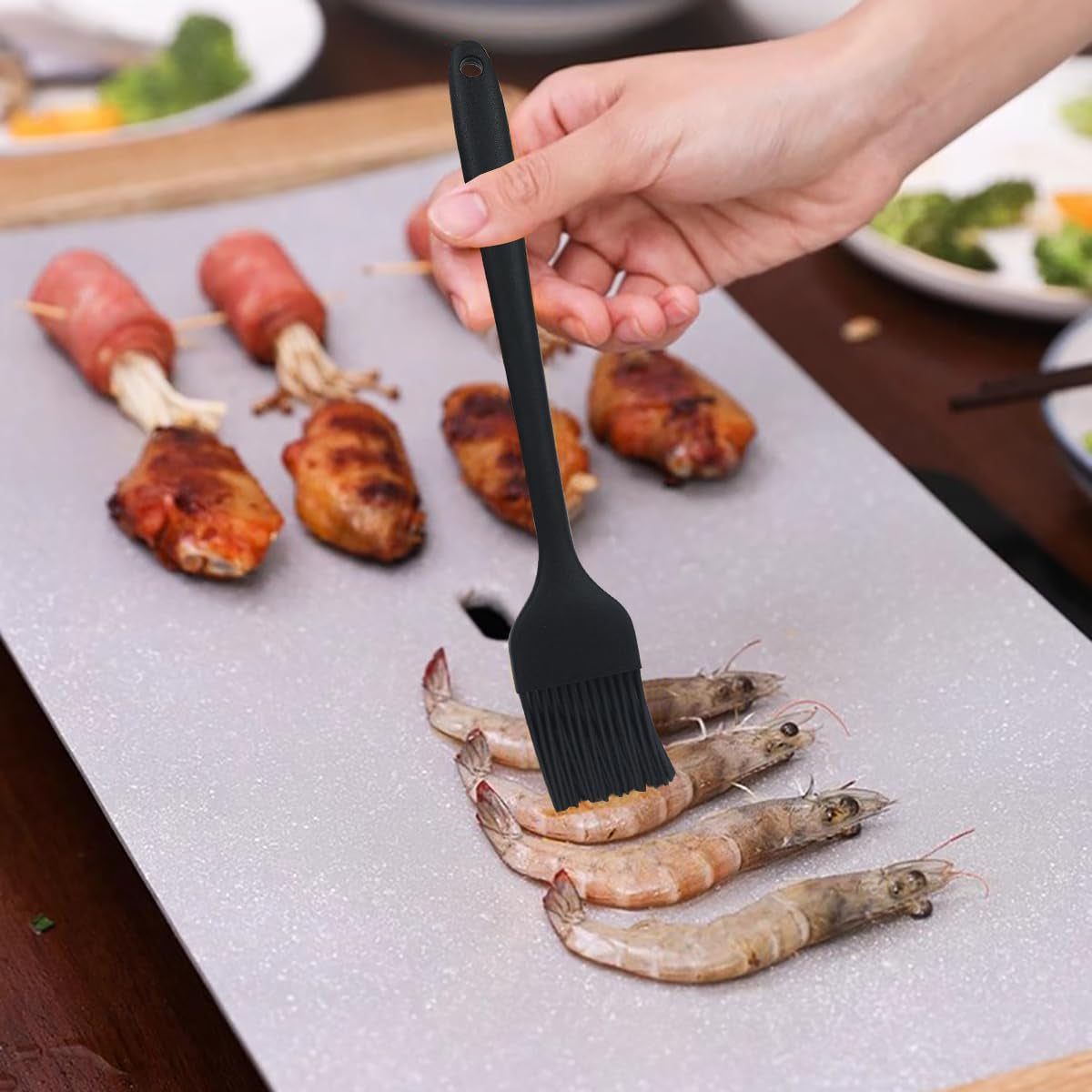 18 Inch BBQ Basting Mop Brush with 2 Extra Replacement Cotton Heads and Silicone Grill Brush, Wooden Long Handle Grill Basting Brush Mop for Roasting or Outdoor Grill BBQ Grilling Smoking Steak