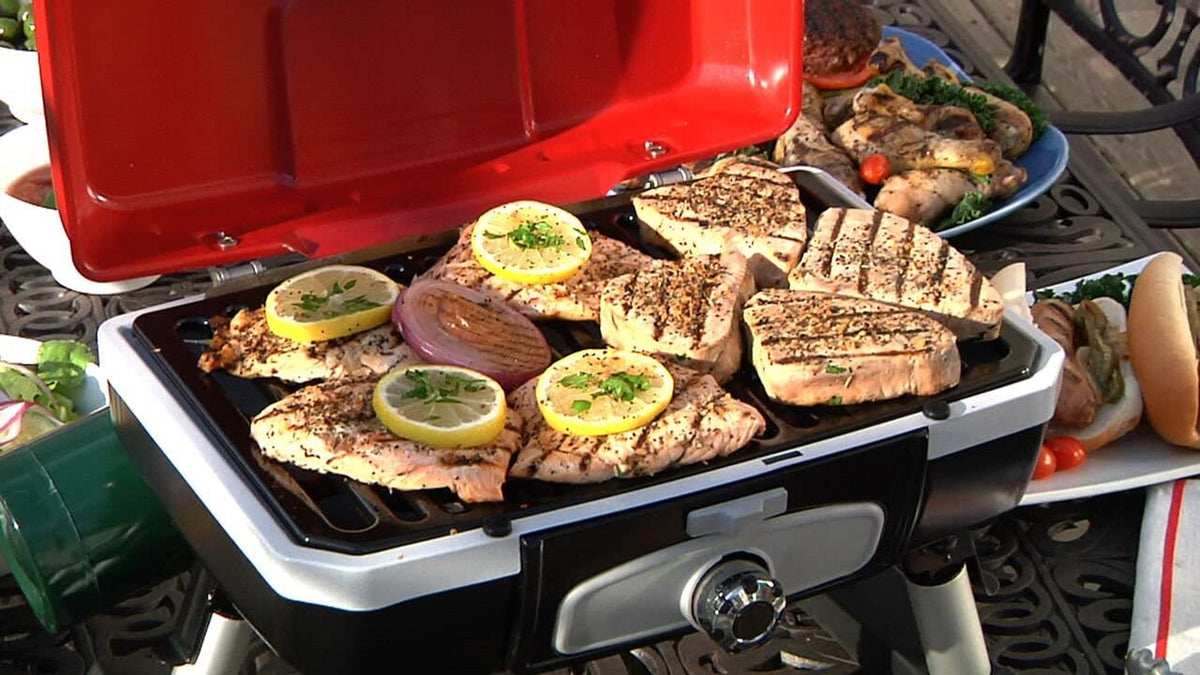 CGG-180 Petit Gourmet Portable Gas Grill with Versastand, Red