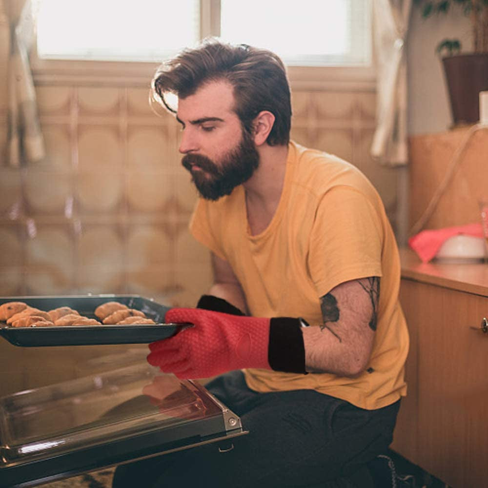 BBQ Gloves, Heat Resistant Silicone Grilling Gloves, Long Waterproof BBQ Kitchen Oven Mitts with Inner Cotton Layer for Barbecue, Cooking, Baking, Smoker(Red)