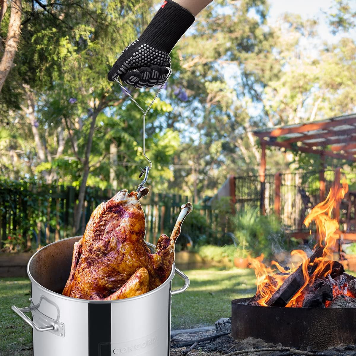 Heat Proof Grilling Gloves. Great for Turkey Frying, Grilling, BBQ, Baking, Cooking. up to 1500 Degrees F.