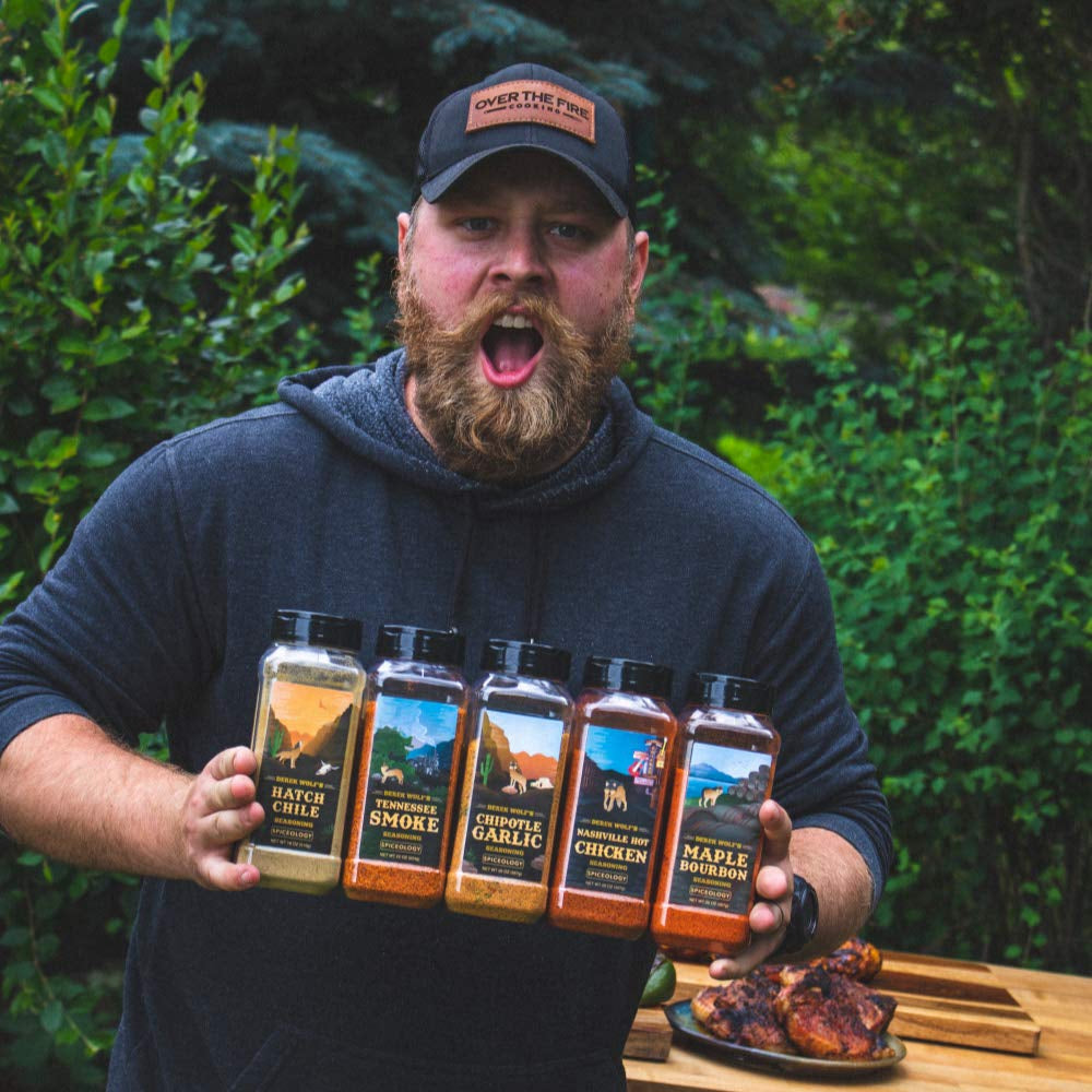 Spiceology & Derek Wolf - Maple Bourbon Seasoning - Sweet & Smoky Barbeque Rubs, Seasonings and Spice Blends - Use On: Ribs, Pork Shoulder, Beef, Bacon, Chicken Wings, Popcorn, Scallops or Duck Breast - 4.2 Oz