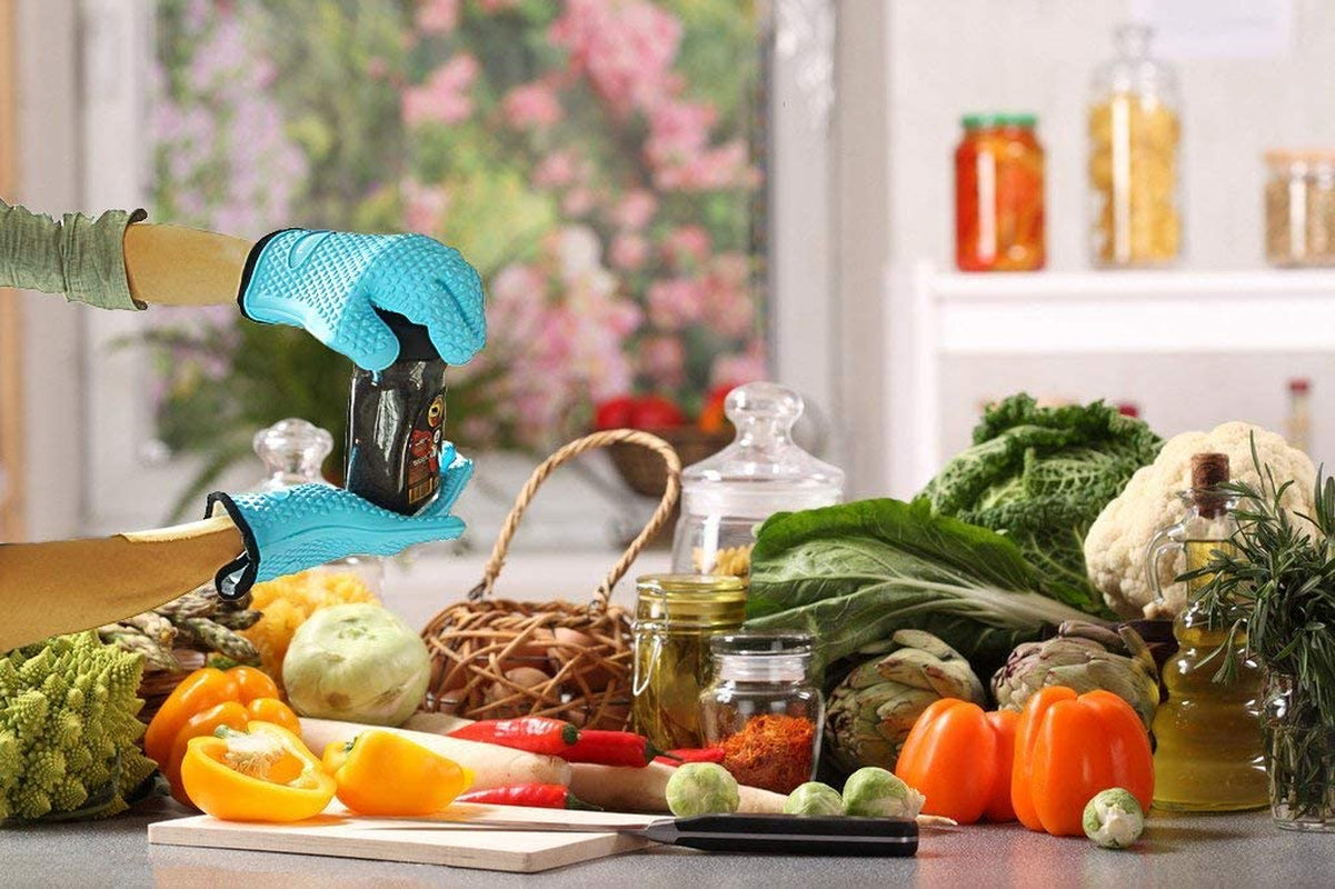 Kitchen Oven Gloves - Silicone and Cotton Double-Layer Heat Resistant Oven Mitts/Bbq Gloves/Grill Gloves - Perfect for Baking and Grilling - 1 Pair (Small, Blue)