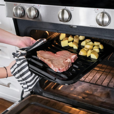 Image of SPL50016 Large 2-Piece Broiler Pan & Grill Set Porcelain-On-Steel 16-1/2"X12-3/4"X1-3/4" Broiler Pan for Oven, Black