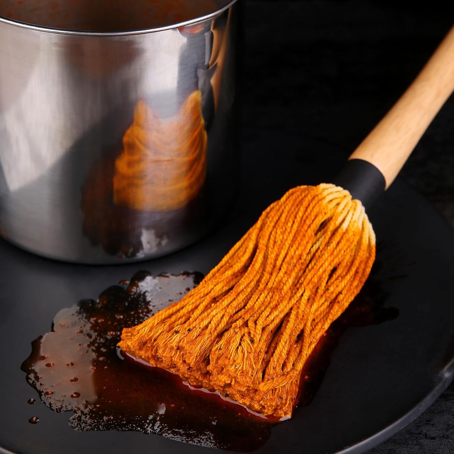 Donxote 18 Inch BBQ Mop Brush Set of 2, with 6 Extra Replacement Heads, Wooden Long Handle Cotton Head Mopping Basting Grill Sauce Perfect for Grilling Smoking Steak Marinade or Glazing