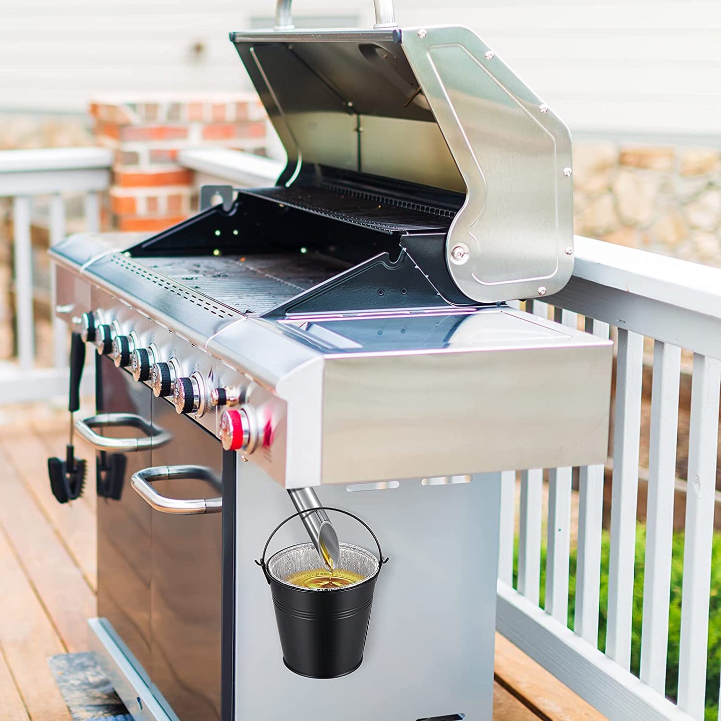 Drip Grease Bucket Can with 12 Pieces Disposable Foil Liners Grills Bucket Liners Wood Pellet Grills Replacement for Camp Wood Pellet Grill BBQ Accessories (Black)