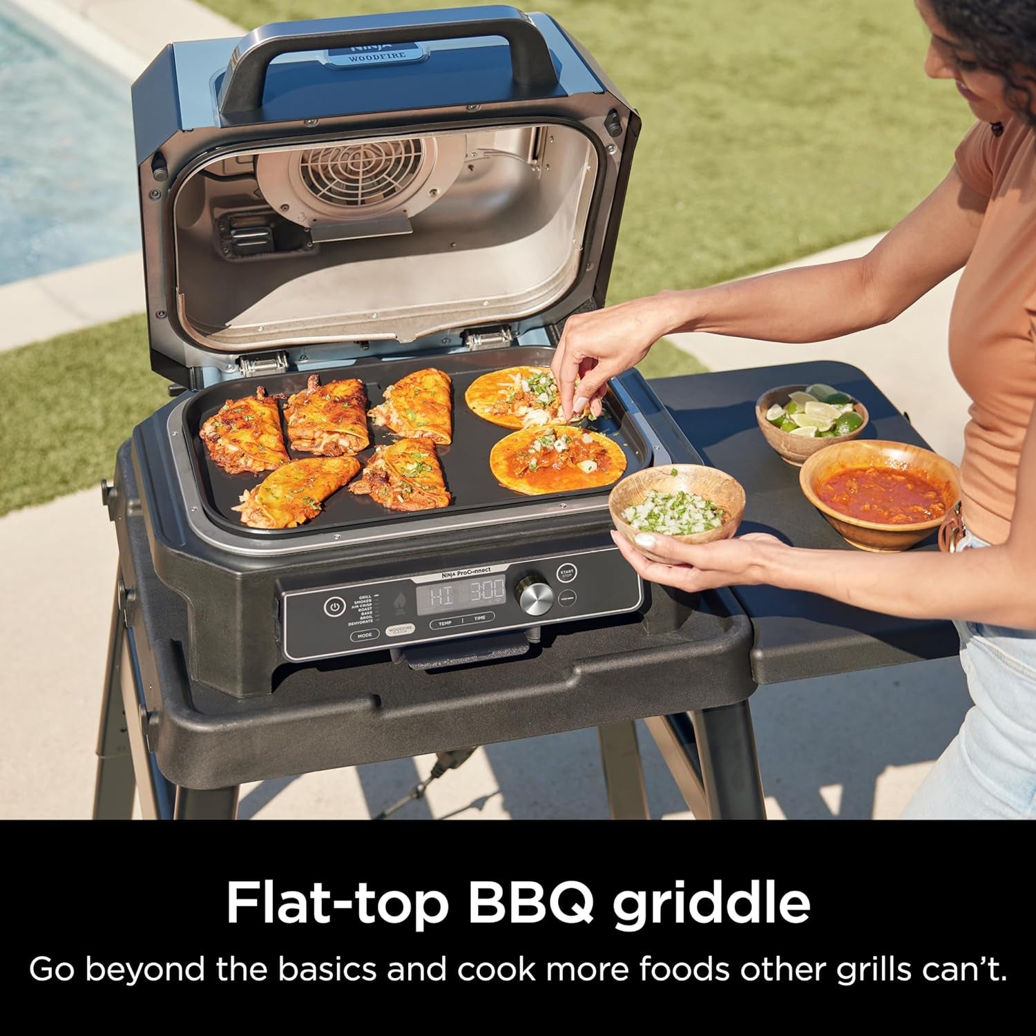 XSKGRIDLXL Woodfire Premium Griddle Plate, Compatible with OG800 and OG900 Series, Direct, Edge-To-Edge Heat, Ceramic, Nonstick, Precise Heat Control, 17.87'' X 12.35'', Black